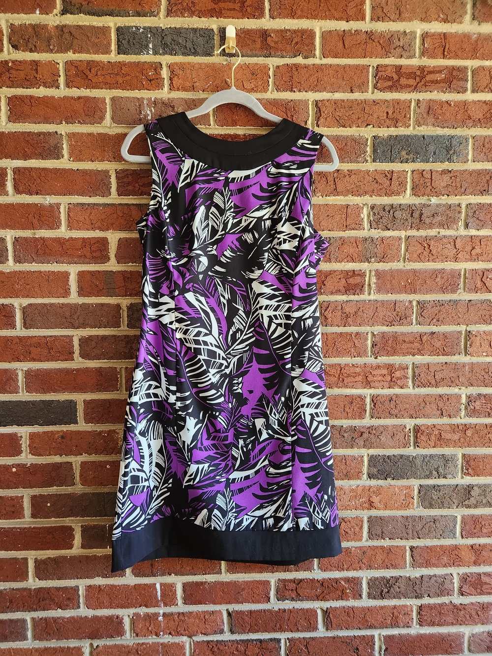 Sleeveless Tropical Print Shift Dress in Purple, Black & White 14 Petite